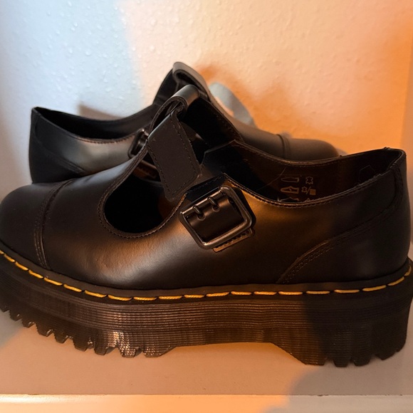 Black Platform Mary Jane Shoes - Picture 2 of 4